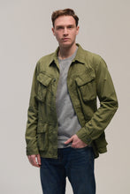 Carica l'immagine nel visualizzatore di Gallery, CHESAPEAKE'S Jungle Jacket Intrepid Col.Military green

