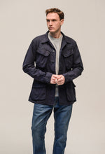 Carica l'immagine nel visualizzatore di Gallery, CHESAPEAKE'S Jungle Jacket Intrepid Col.Navy blue

