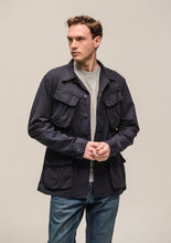 Carica l'immagine nel visualizzatore di Gallery, CHESAPEAKE'S Jungle Jacket Intrepid Col.Navy blue
