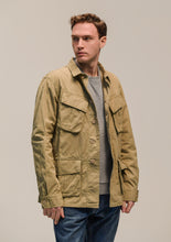 Carica l'immagine nel visualizzatore di Gallery, CHESAPEAKE'S Jungle Jacket Intrepid Col.Beige
