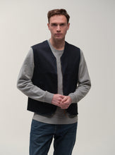 Carica l'immagine nel visualizzatore di Gallery, CHESAPEAKE'S Deck Vest Scott HBT Col.Navy blue
