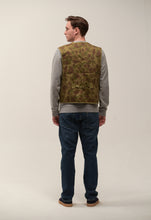 Carica l'immagine nel visualizzatore di Gallery, CHESAPEAKE'S Deck vest Scott HBT Col.Frogskin
