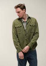 Carica l'immagine nel visualizzatore di Gallery, CHESAPEAKE'S Gabardine Guide Shirt Alaska Col.Military green
