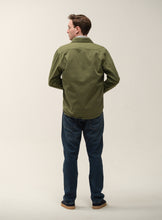 Carica l'immagine nel visualizzatore di Gallery, CHESAPEAKE'S Gabardine Guide Shirt Alaska Col.Military green
