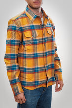 Carica l'immagine nel visualizzatore di Gallery, IRON&amp;RESIN Sierra Shirt Col.Ochre
