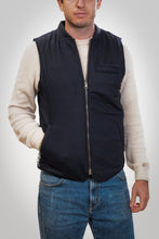 Carica l'immagine nel visualizzatore di Gallery, BL'KER Wool Vest Reversible Owl Col.Blu navy
