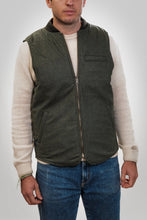 Carica l'immagine nel visualizzatore di Gallery, BL'KER Donegal Vest Reversible Owl Col.Green
