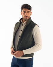 Carica l&#39;immagine nel visualizzatore di Gallery, MANIFATTURA CECCARELLI MOUNTAIN VEST 7916-WX Col.Dark Green
